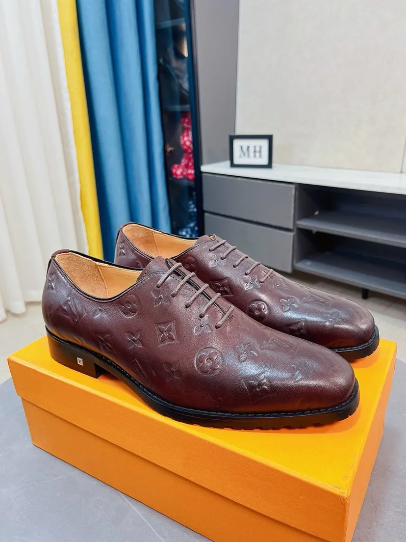 Men's Men's Shoes 💰480🌹🌹《Lv》The latest and most popular casual business leather shoes, top brands [Seduce] Luxury ~ Purchasing, [Strong] The uppers are made of imported patent leather with printed original material ➕ Genuine leather lining (•) fine workmanship. The original stylish and stylish soft rubber wear-resistant and non-slip outsole is light and comfortable on the feet. The real thing looks better in real life. 38-44, 45 can be customized.